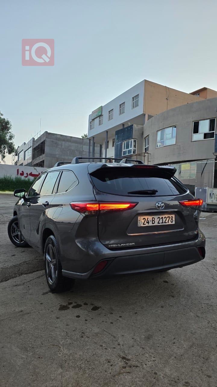 تۆیۆتا هایلاندەر